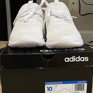 Women’s cloudfoam adidas size 10